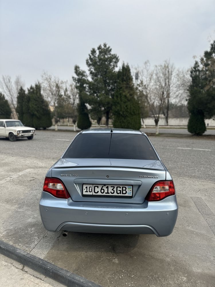 Nexia 2 1.6 Full konditsionerli metanda polniy navarot 2015-yil
