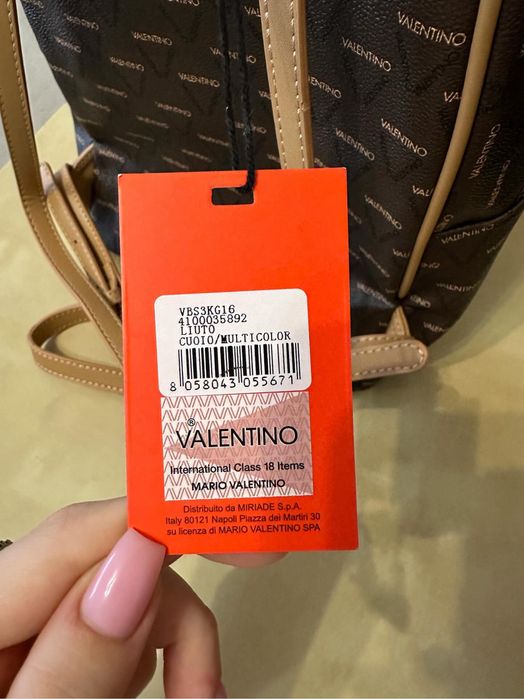 Оригинална нова дамска раница VALENTINO