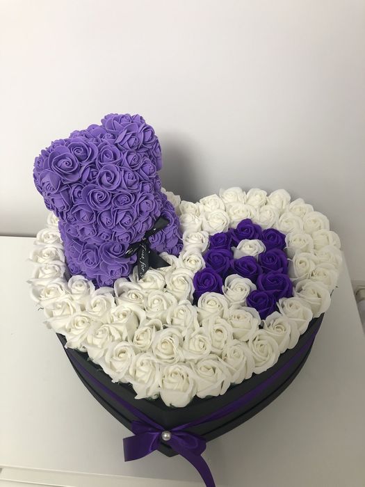 Cutie in forma de inima cu ursulet pret 250 lei