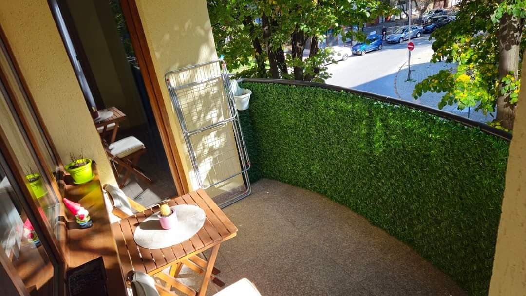 Дава се под наем Тристаен апартамент в Добрич, ЖП Гара - 102 кв.м за 137700 € - Снимка #2