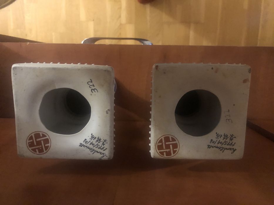 Pereche vase/sfeșnice porțelan  vechi, colecționari