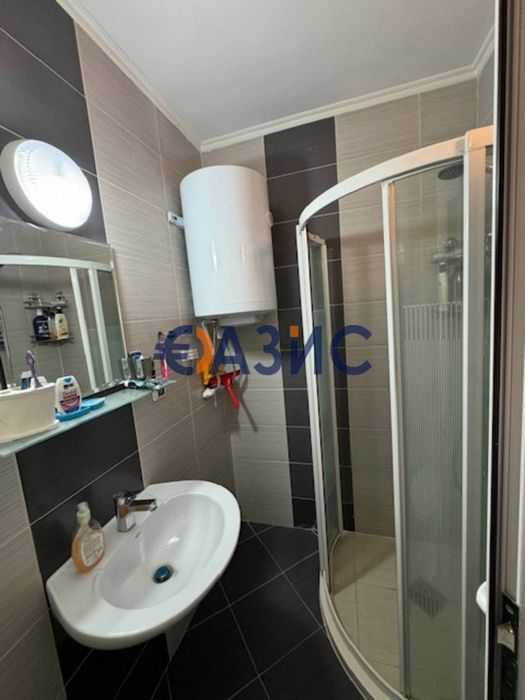 Продава се Двустаен апартамент в к.к. Слънчев бряг - 67 кв.м за 1150 €/кв.м - Снимка #7