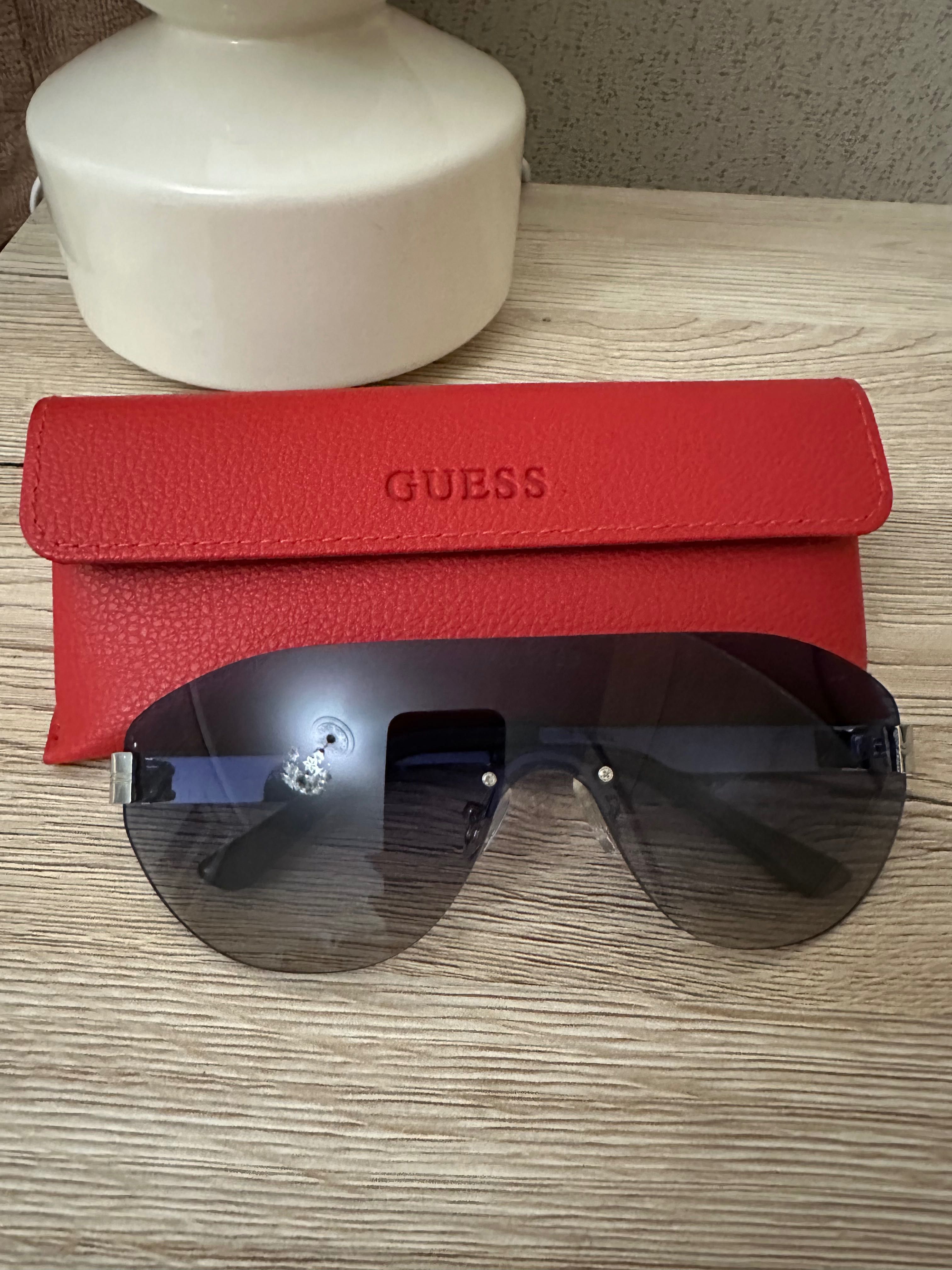 Очила Guess!Оригинални