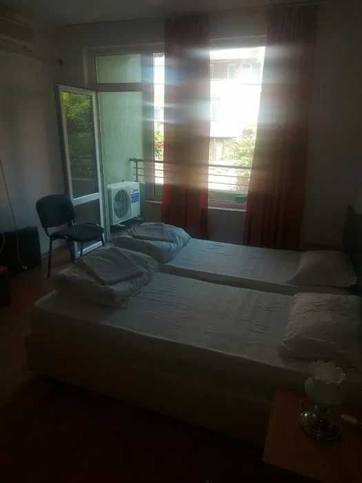 Дава се под наем Двустаен апартамент в Бургас, Възраждане - 75 кв.м за 350 € - Снимка #1