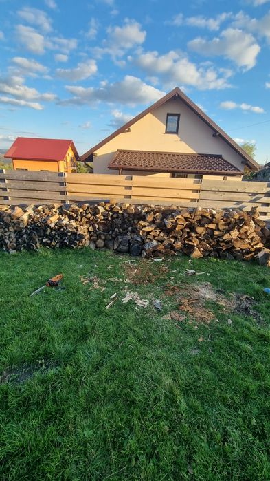 Lemn nuc pentru foc
