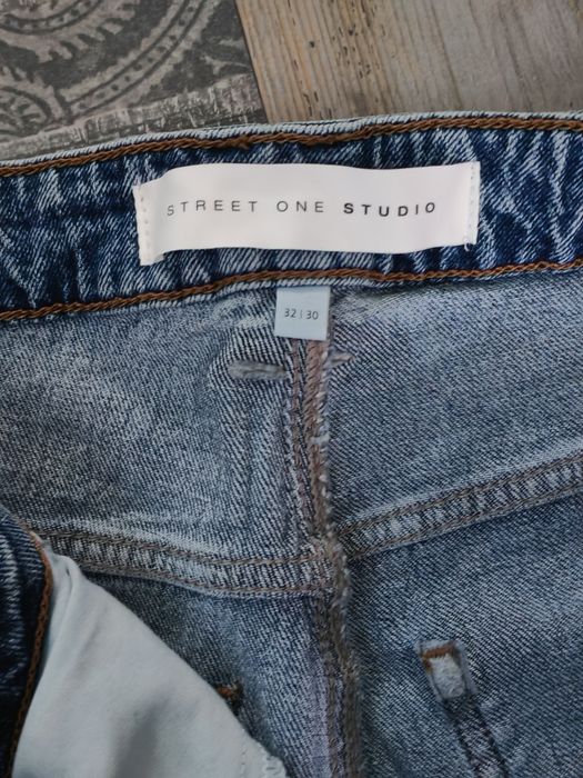 Дамски дънки като нови