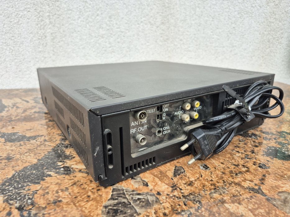 Vând Video marca Megavision model DVR-1383D made in korea
Marca Univer