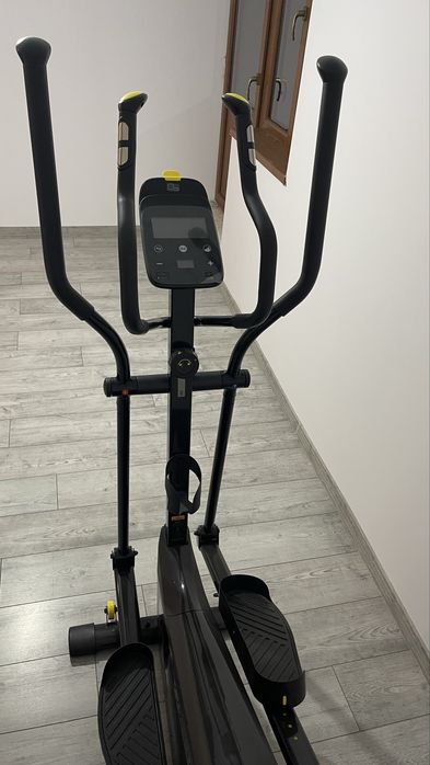 Bicicletă eliptică EL540 auto-alimentată, conectată Kinomap