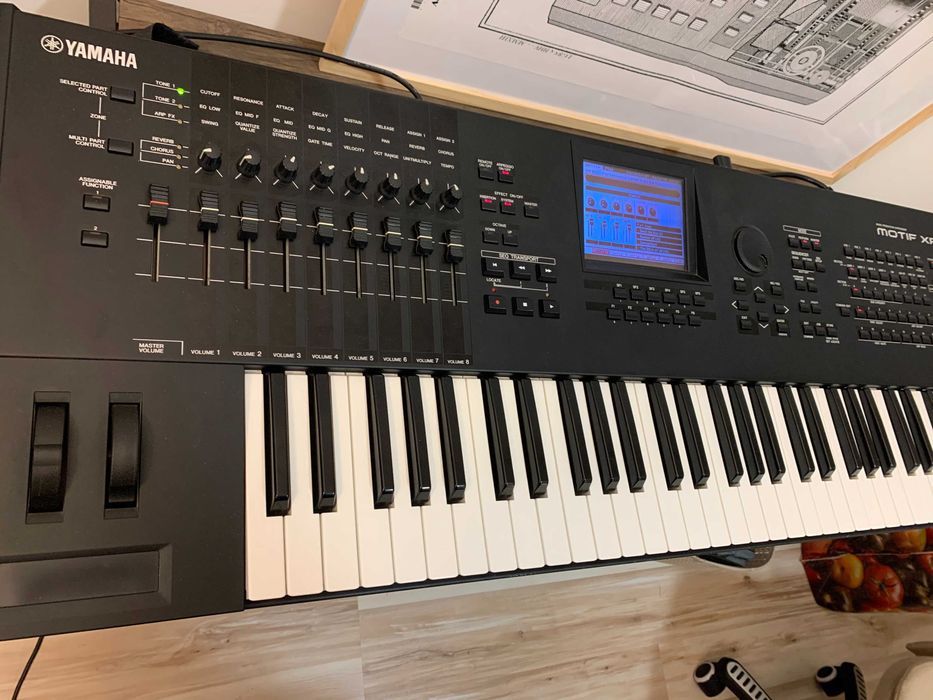 Yamaha Motif XF 6 Music Synthesizer 512M RAM cu Husa - Orga Clapa