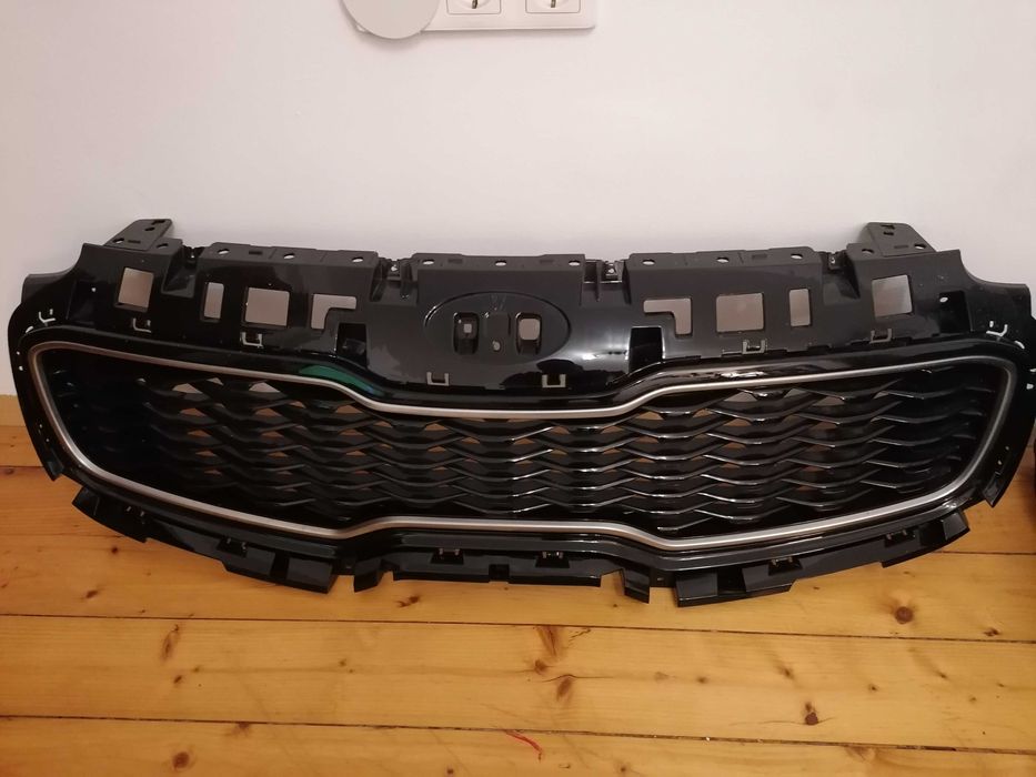KIA Sportage GT QL Нова оригинална радиаторна решетка 86350F1010