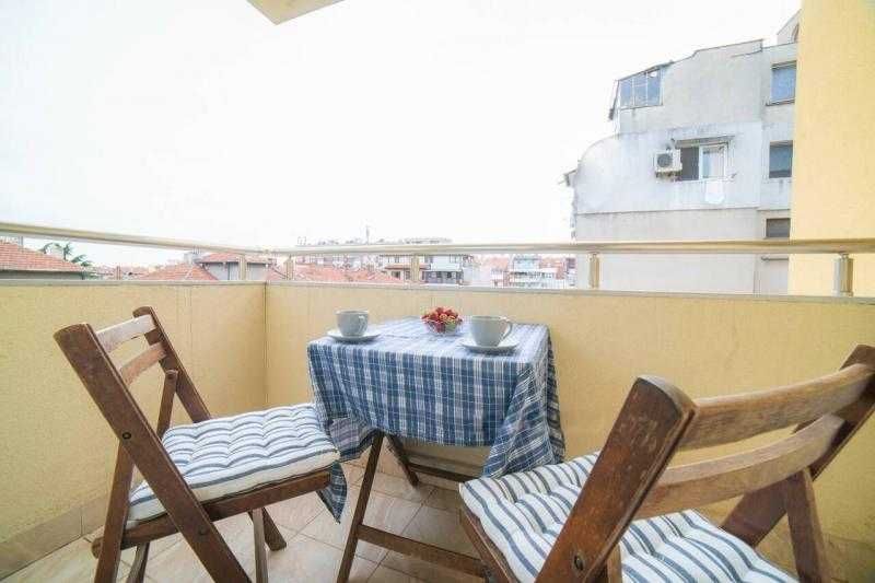 Дава се под наем Двустаен апартамент в Бургас, Възраждане - 65 кв.м за 510 € - Снимка #7