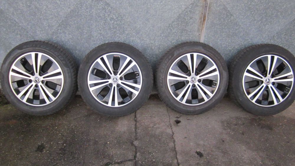 Vand set jante aliaj originale gama mercedes pe 17 cu anvelope iarna