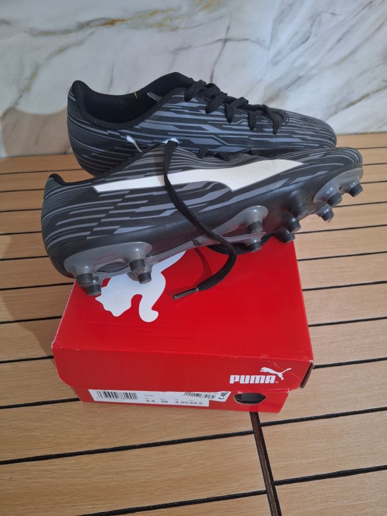 Обувки за футбол Puma 36