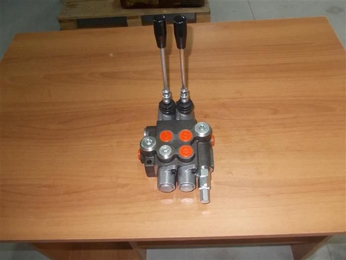 Distribuitor hidraulic 2 manete - Distribuitoare tractoare utb fiat
