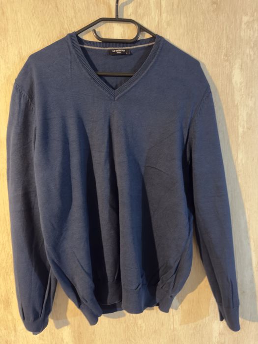 Pulover in V LC WAIKIKI