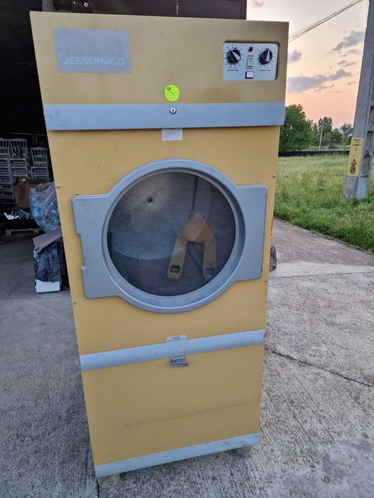 Uscător de rufe industrial 22 kg