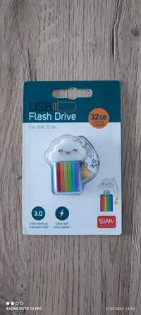 USB Flash Drive 32 GB