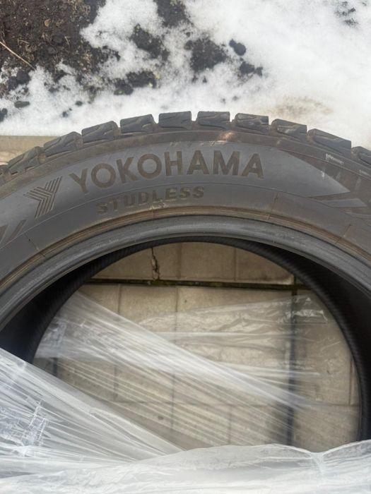 Продам шины сосотоние Новая !