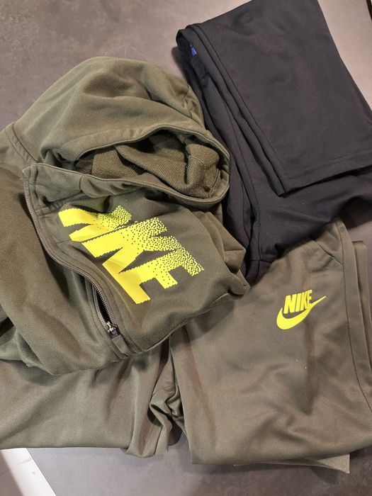 Nike Air Max Pulse маратонки. Подарявам  суитчер Nike с маратонките