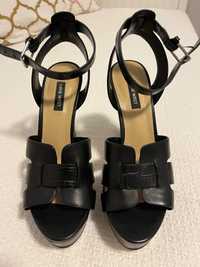 Sandale platforma Nine West