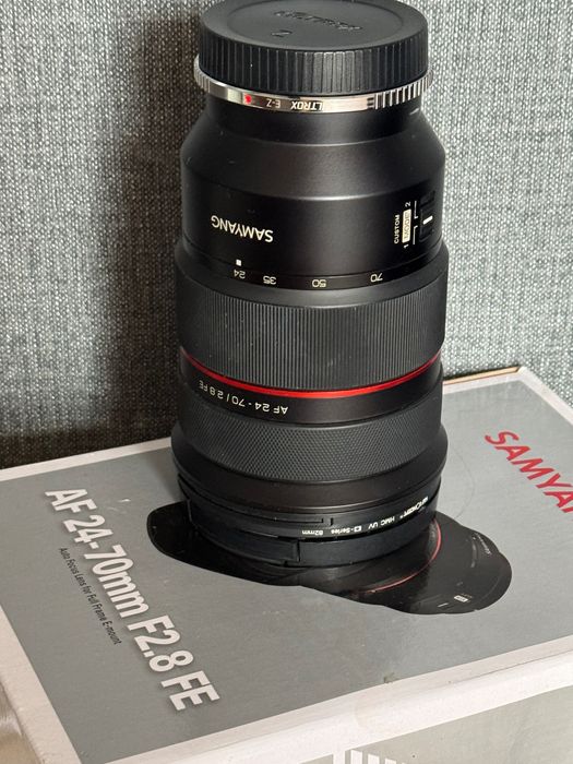 Обектив Samyang 24-70mm/2.8