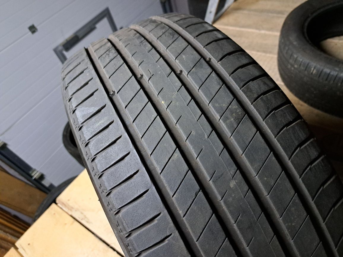 O anvelopa 255/45 R20 Michelin