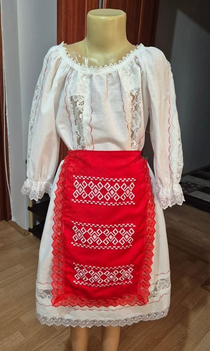 Costum fete de 6-8 ani