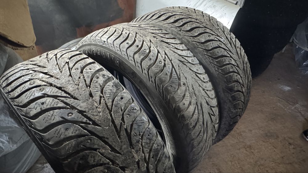 Продам резину  Yokohama 1 шт