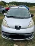 Peugeot 107.