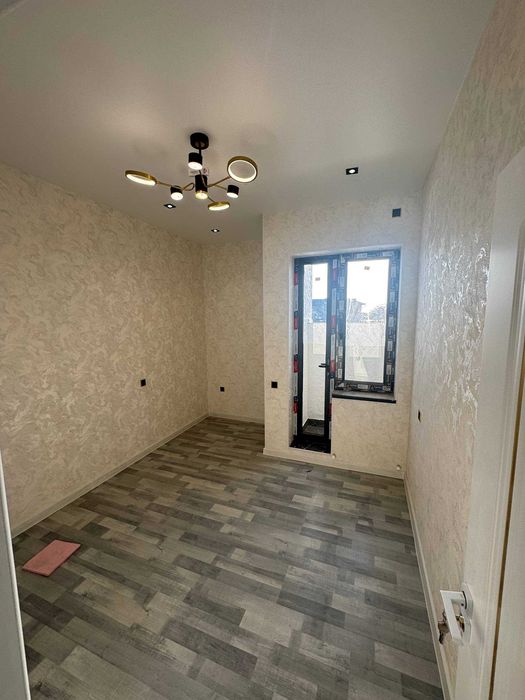 Продаётся двухэтажный коттедж в Янгихаятском районе ( Чорток).