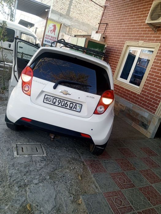 Spark chevralet sotiladi