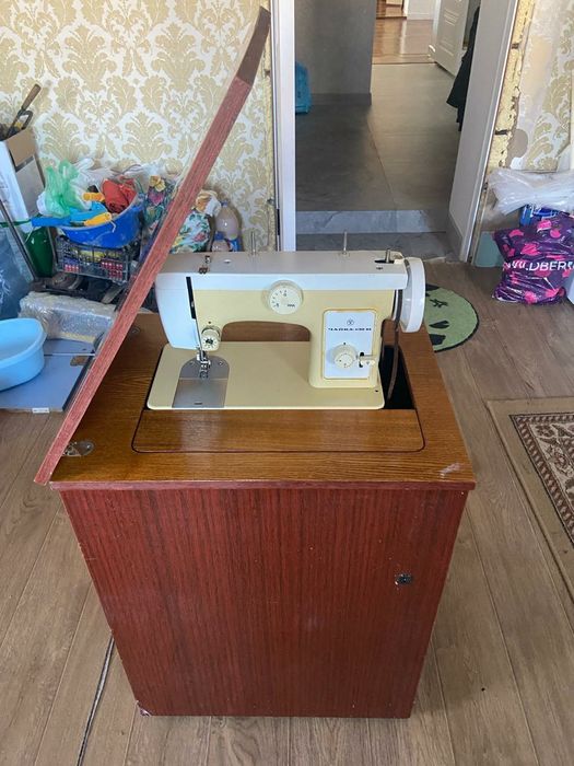 Швейная машинка.