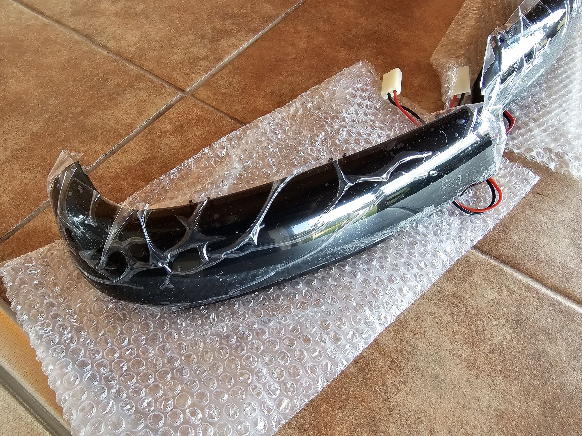 Semnalizare dinamica LED Touareg 7L