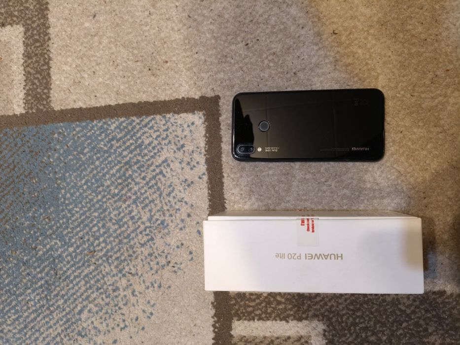 Телефон Huawei/Хуавей p20 lite