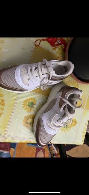 Sneakersi din piele Musette