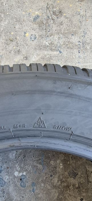 4 anvelope iarna Bridgestone 265/55/19,dot 2023.Pretul este pe bucata
