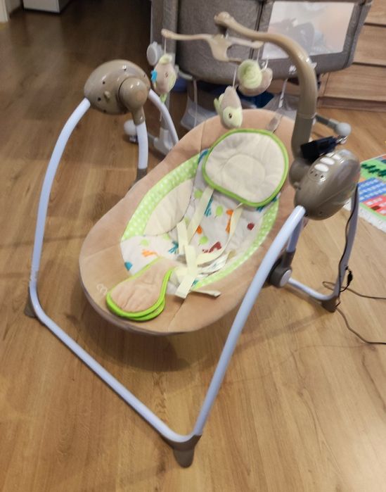 Leagăn bebeluși electric