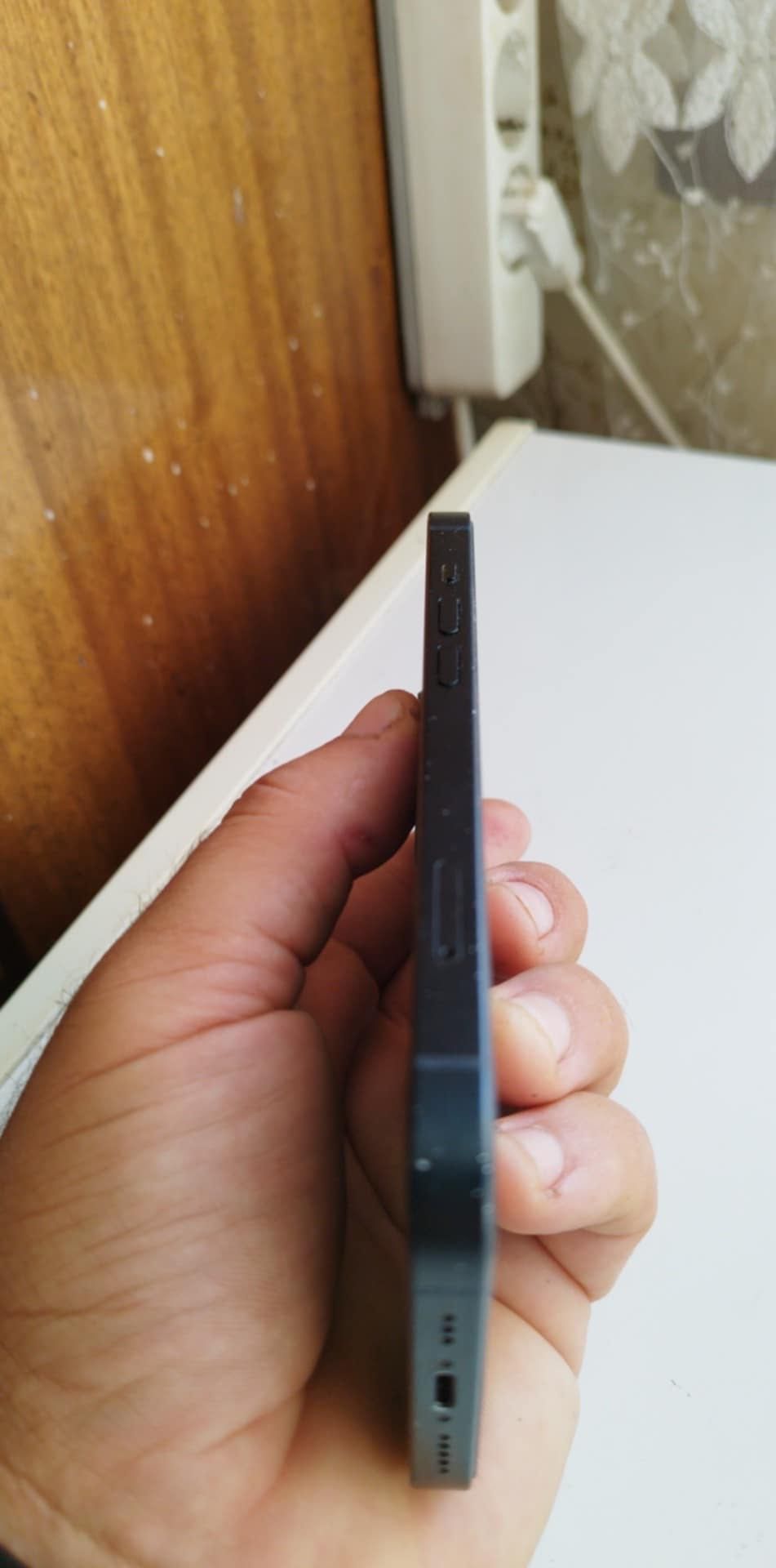 iPhone 14 128gb с остатъчна гаранция