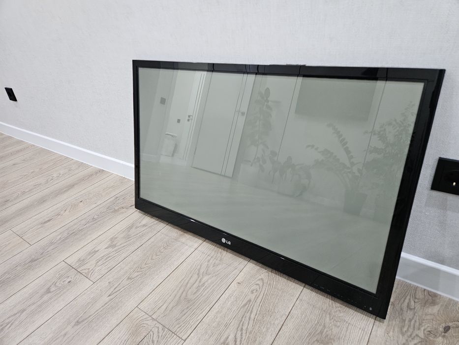 Продам телевизор LG