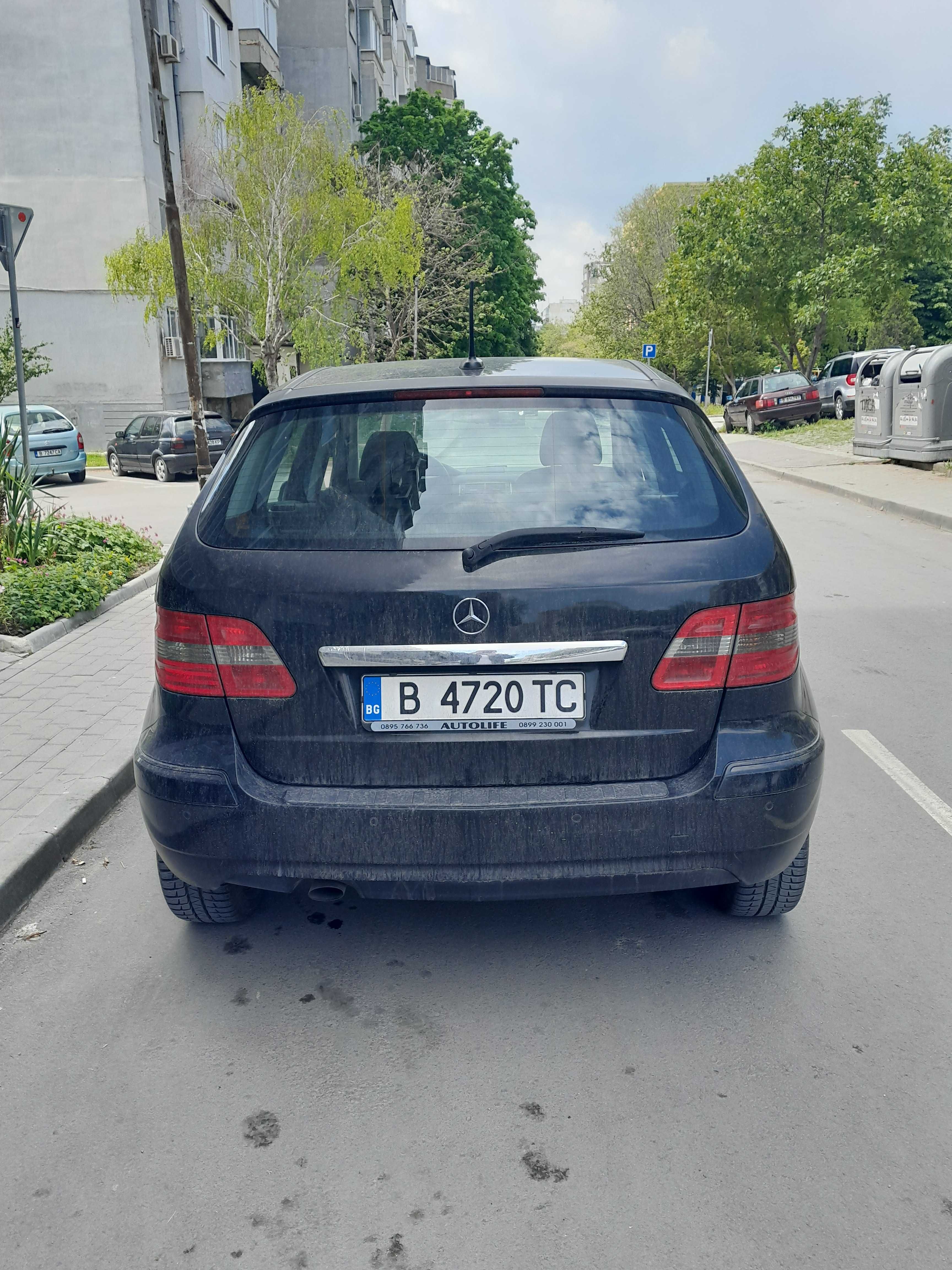 Mercedes B180 черна перла