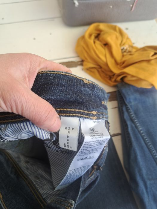 Женские стильные джинсы