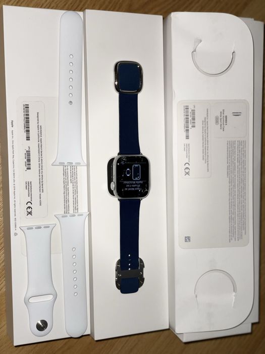Apple watch & band / curea - blue leather, white silicon