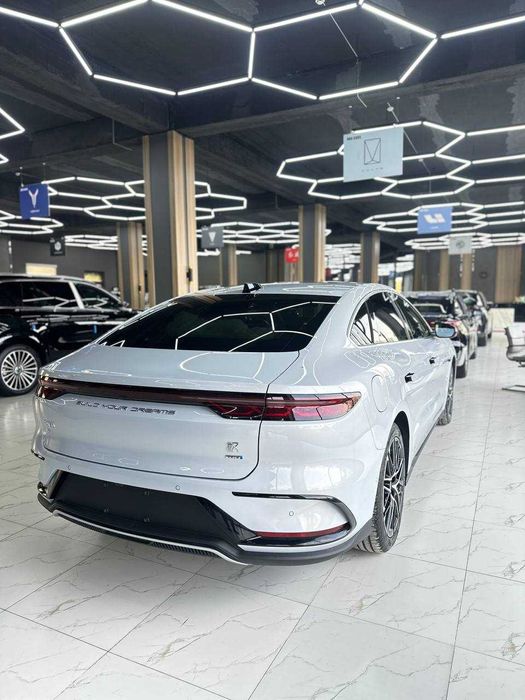 BYD Han Ev 605 km 2025 smart
