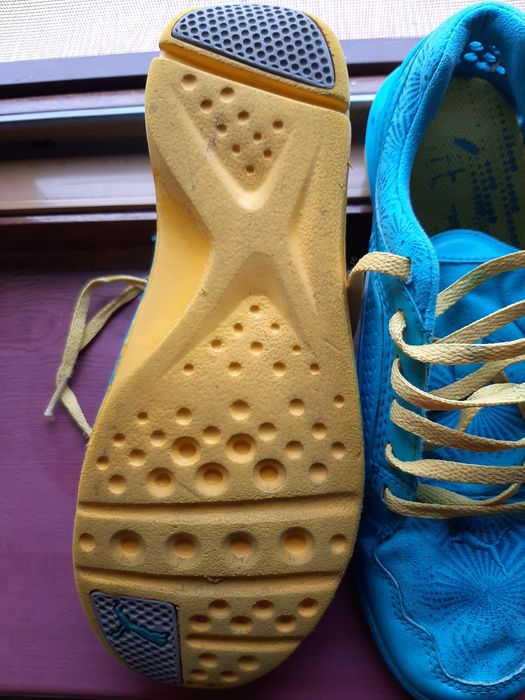 Adidasi Puma marime 36