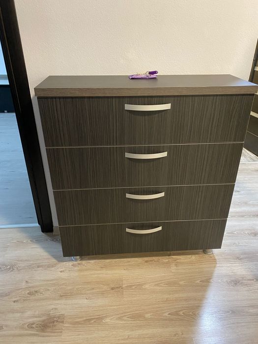 Vând dormitor complet