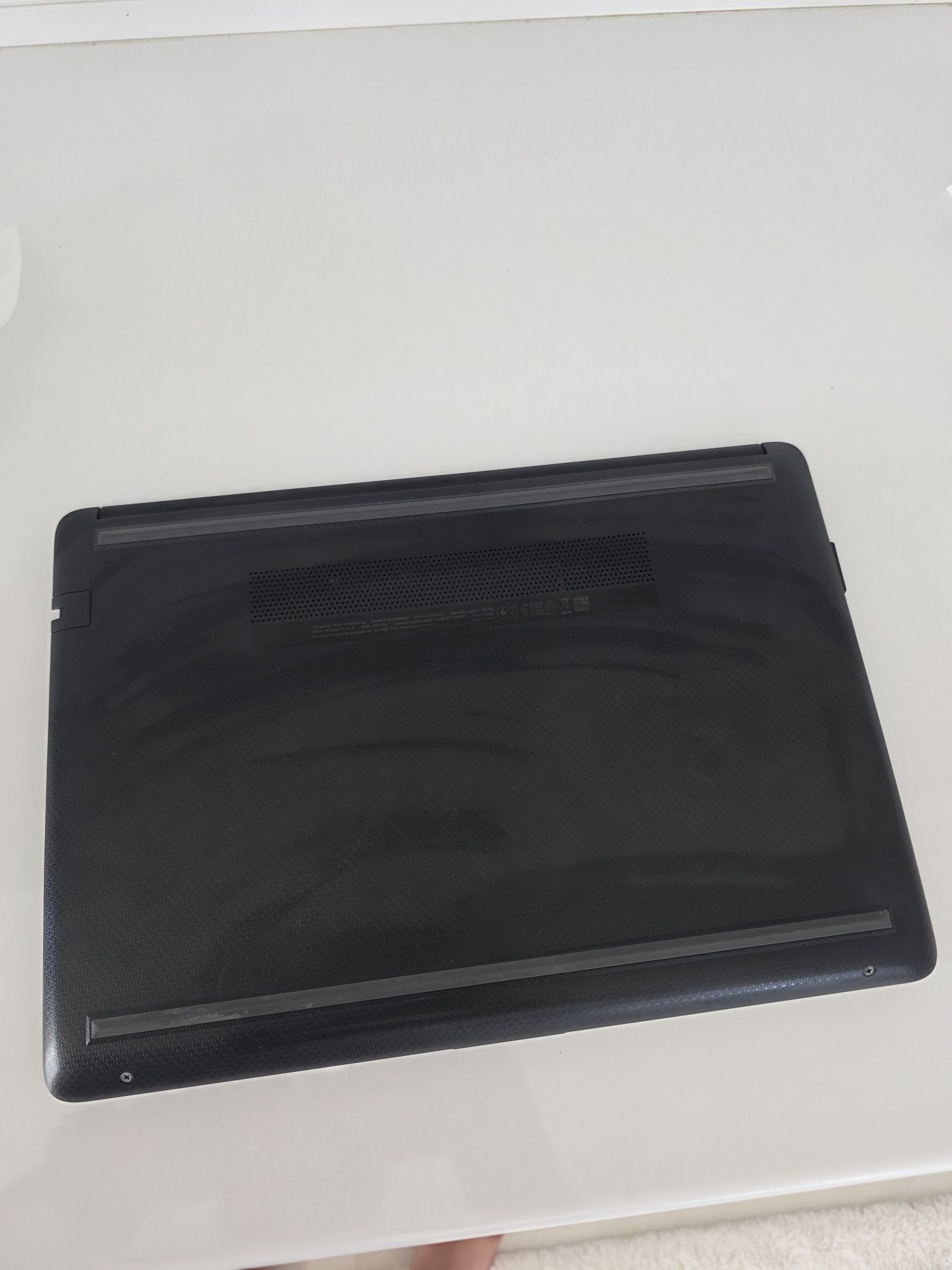 Лаптоп HP 14-dk100nj 14".