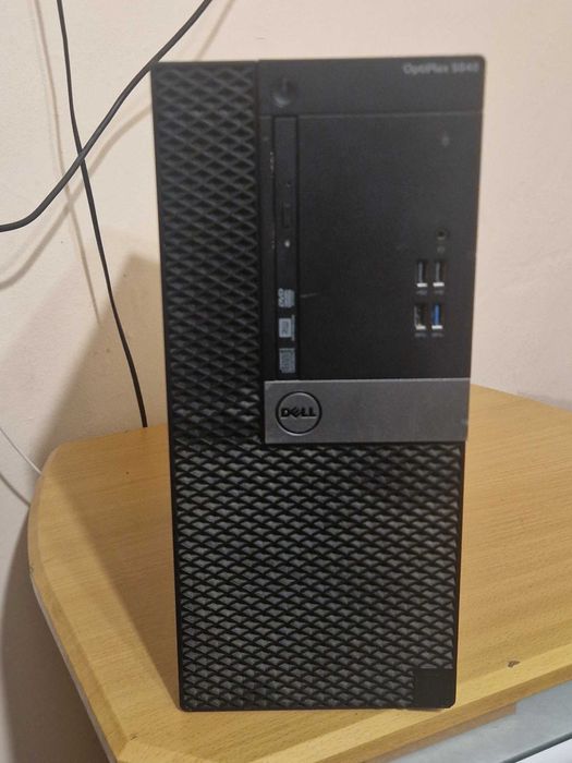 Dell OptiPlex 5040 / i3-6100 / GeForce G210 / 32GB RAM / 750GB