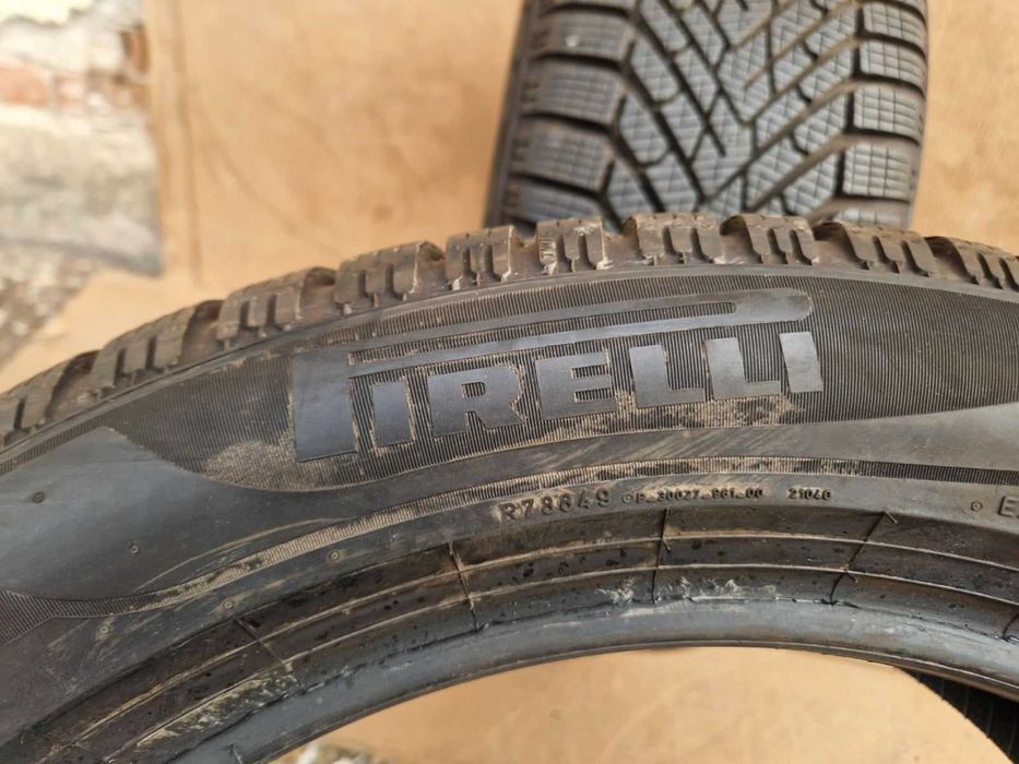 2 Pirelli R18 225/55
Зимни гуми 
DOT2223