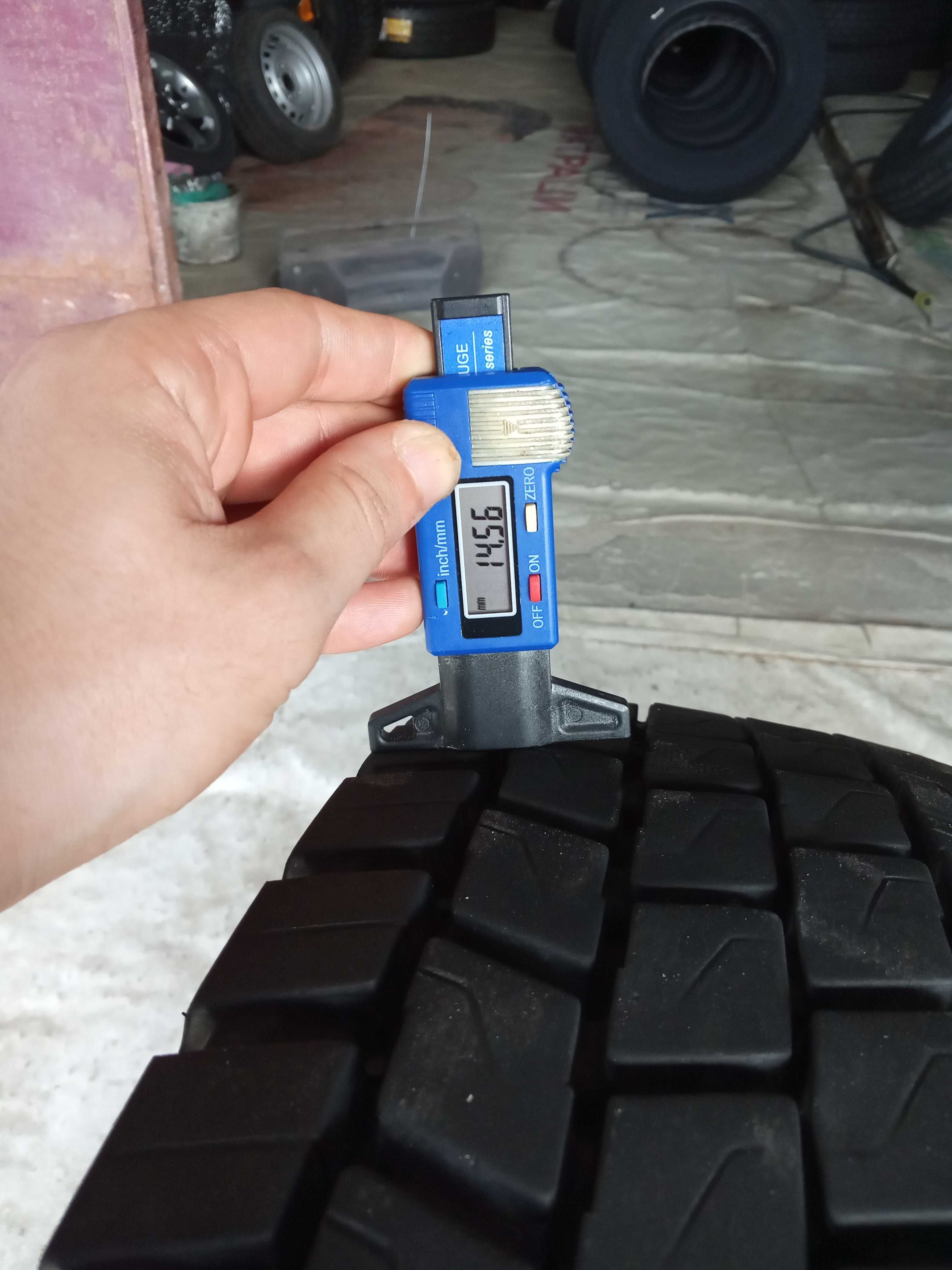 2 тежкотоварни гуми 215/75R17.5 Hankook DH05 126/124M M+S 12PR