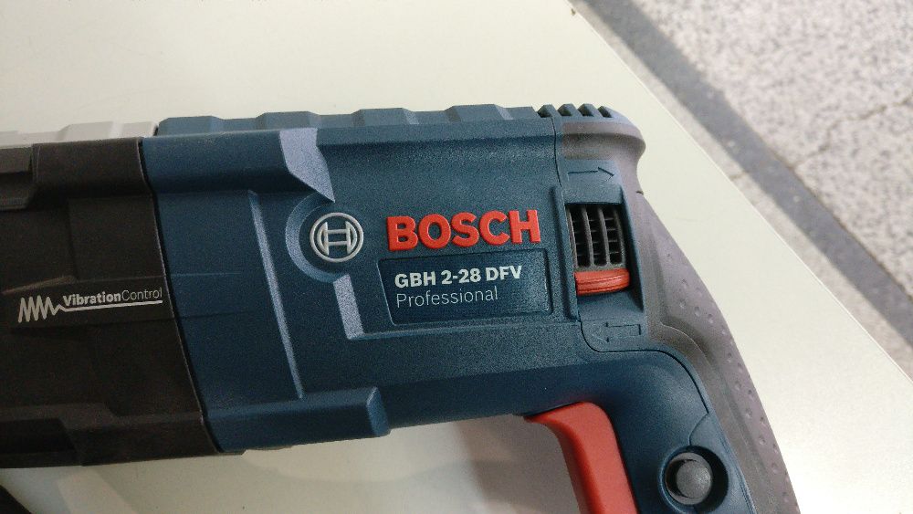 Перфоратор Bosch GBH 2-28 DFV Professional SDS-plus